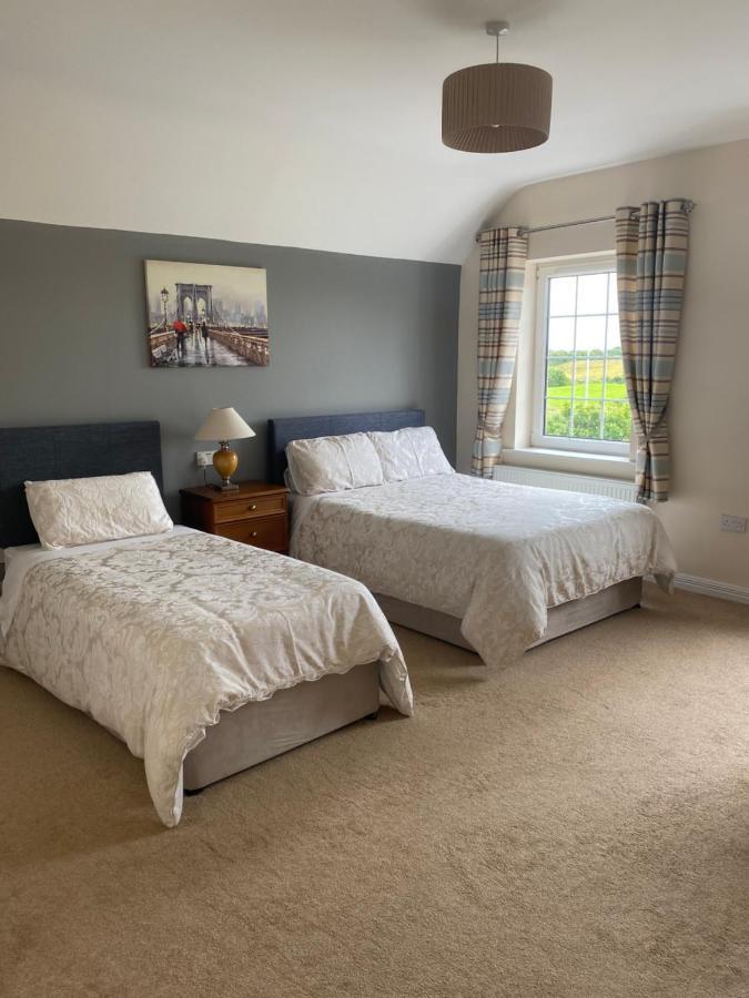 Seven Oaks B&B Ballyhaunis Dış mekan fotoğraf